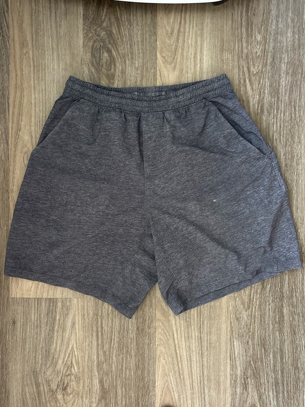 Lululemon Pace Breaker shorts in a heathered grey color Size M